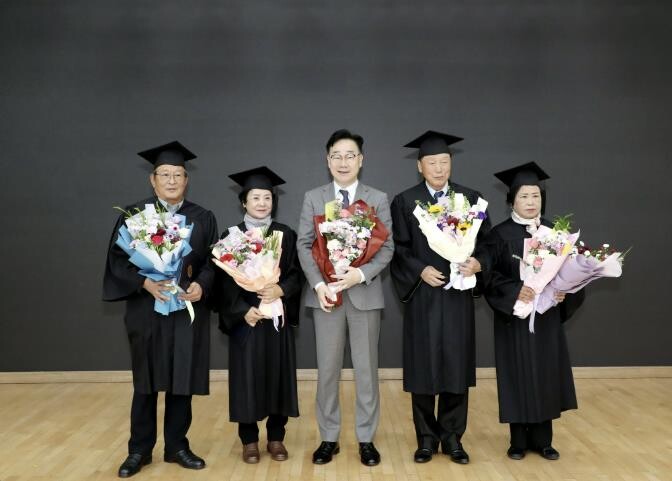 하동군, 제32기 노인대학·제9기 노...