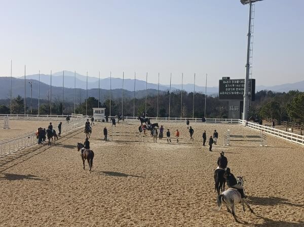 상주시, 제1회 마당제(馬堂祭) 승마...