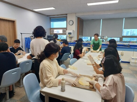 사천시립도서관, 청소년과 함께하는 ‘...